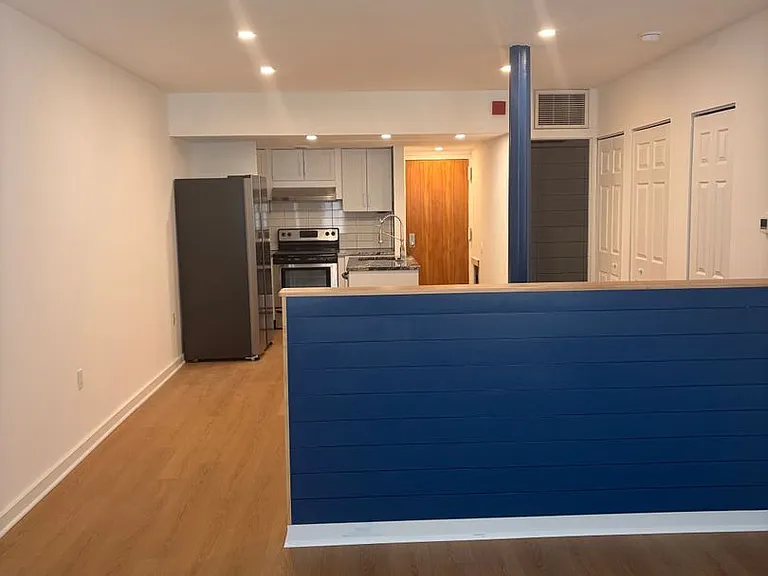 237 Chestnut St #1-302 — Photo 11