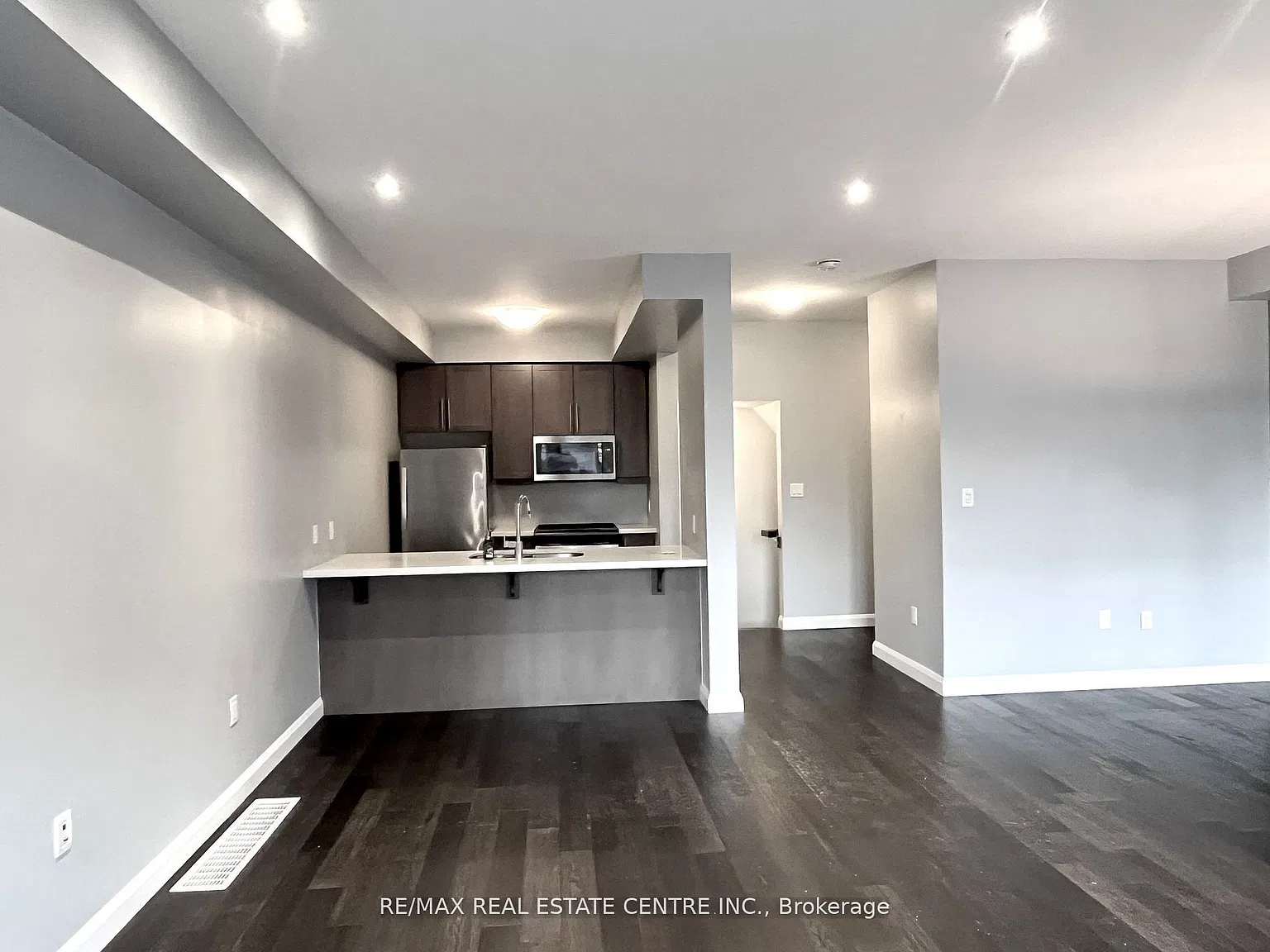 2 bed, $2,475 — Photo 4