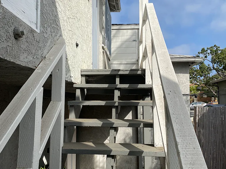 2522 Montana Ave — Photo 17