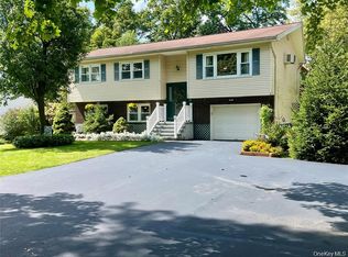 33 Island View Ave, Monroe, NY 10950