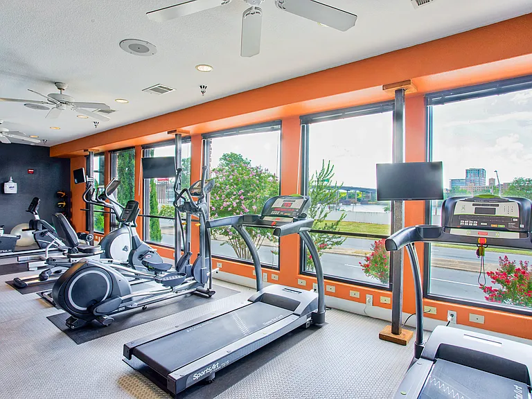 The Metropolitan is in one of the most distinctive areas in Central Arkansas. The Metropolitan combines technology, location, and design all with an urban twist.