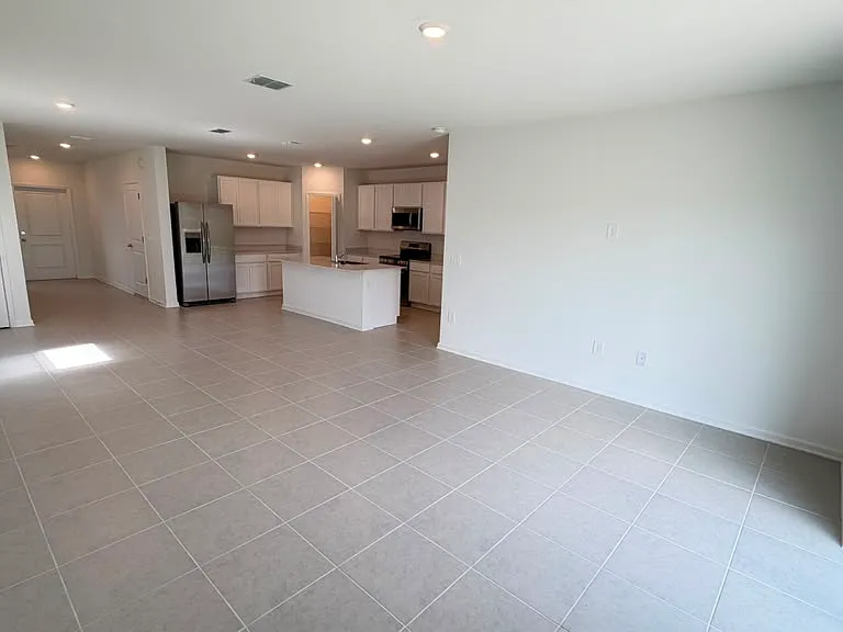 3375 Alexander Dr — Photo 8
