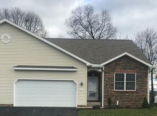 190 Rosewood Cv, Bellefonte, PA 16823