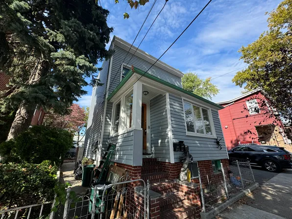 15-32 125th Street image 2 of 13