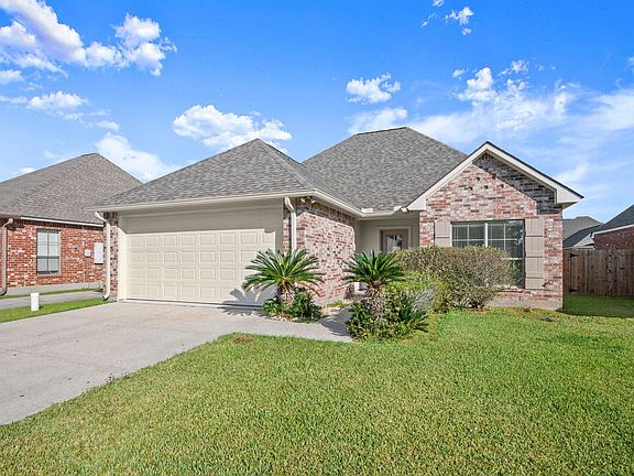 2nd image of 40344 Crestridge Dr