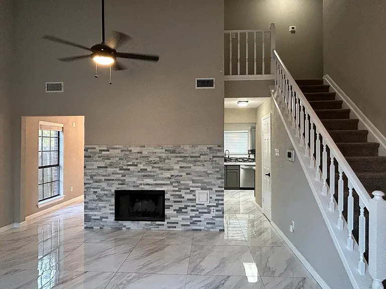 14210 Orchard Farms Ln — Photo 4