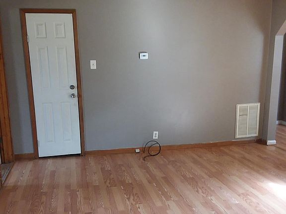 Living room freshly painted 