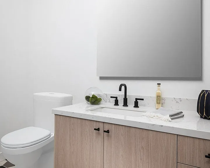 The Lex @ 4522 Lexington — Photo 18