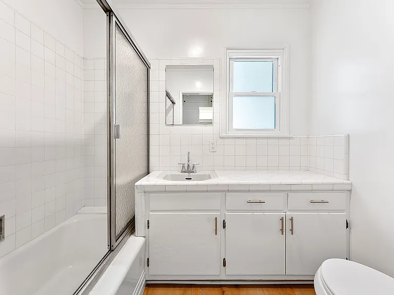 11053 Strathmore Dr — Photo 39