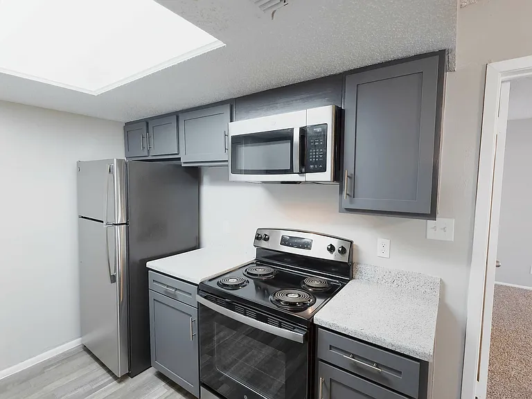 Hidden Oaks Apartments — Photo 47