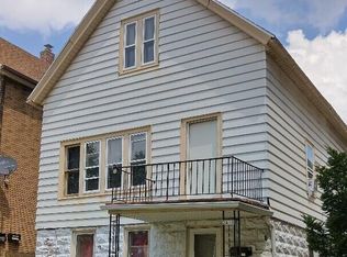 2418 S 9th St, Milwaukee, WI 53215