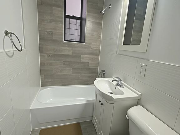 4th image of 585 E 21st St #1X