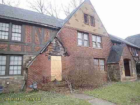 2815 Ewald Circle