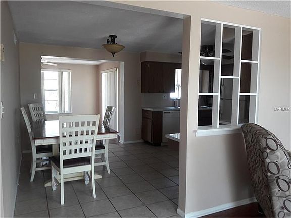 5th image of 5649 Casino Dr