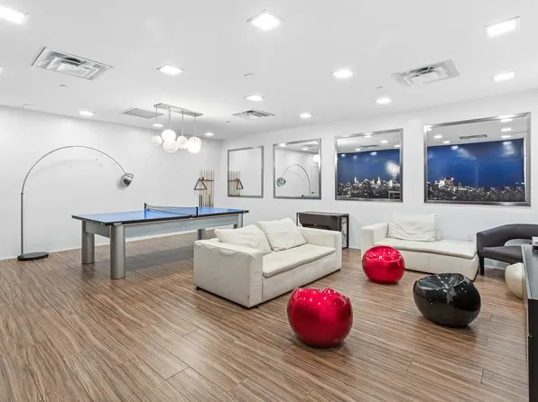 50 Franklin Street image 15 of 16