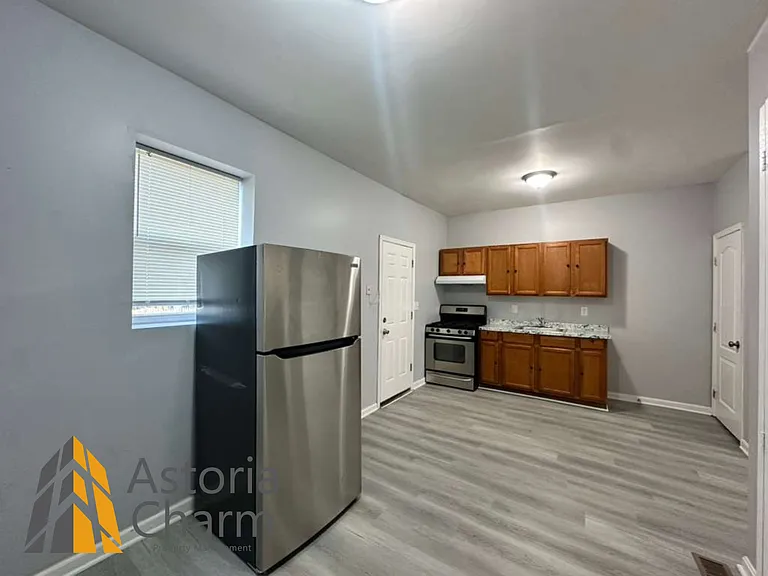 614 Linnard St — Photo 12