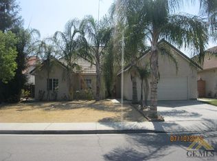 334 8th St, Mc Farland, CA 93250