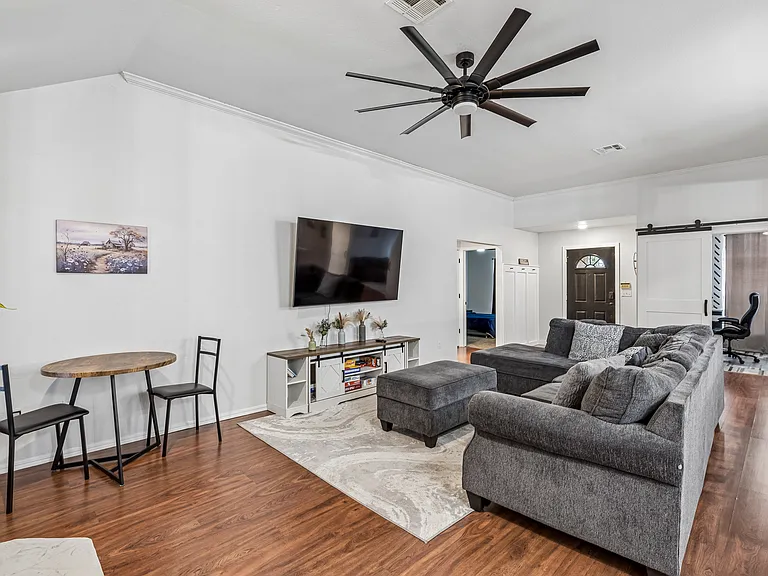 3616 Maggie Cir — Photo 9