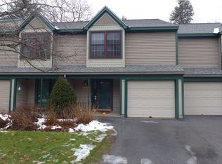 19 Saxonhollow Dr UNIT E2, Essex Junction, VT 05452