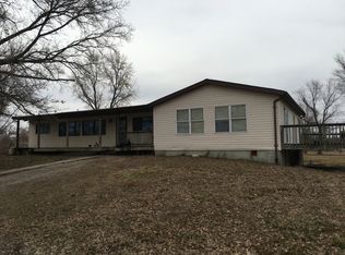 607 Apache Dr, Portage Des Sioux, MO 63373