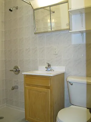 Rented by Tower Brokerage | media 18