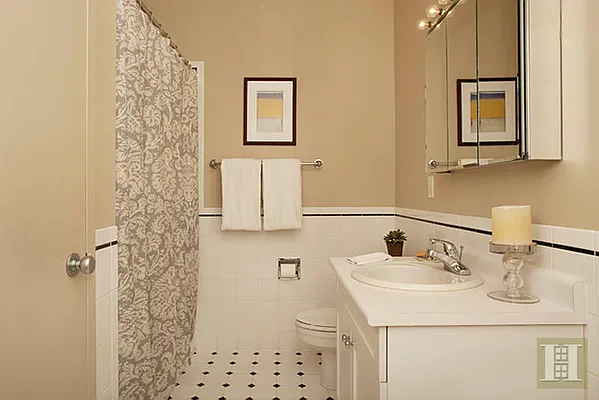 Sold by Halstead Property | media 15