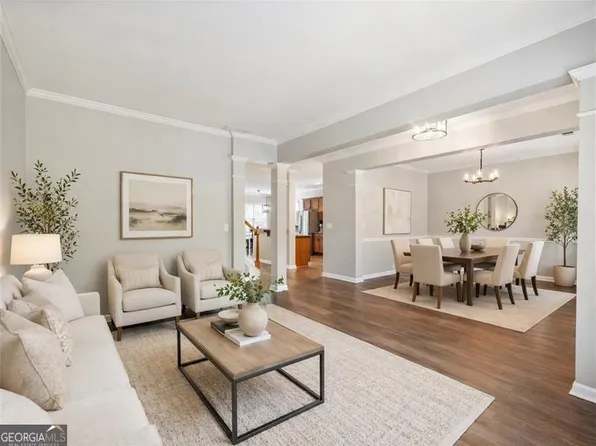7529 Brookstone Cir, Flowery Branch, GA 30542
