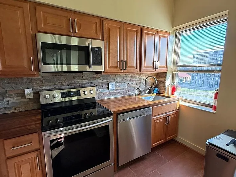 55 M St NW #401 — Photo 5