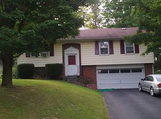 12 Lee Ln, Tunkhannock, PA