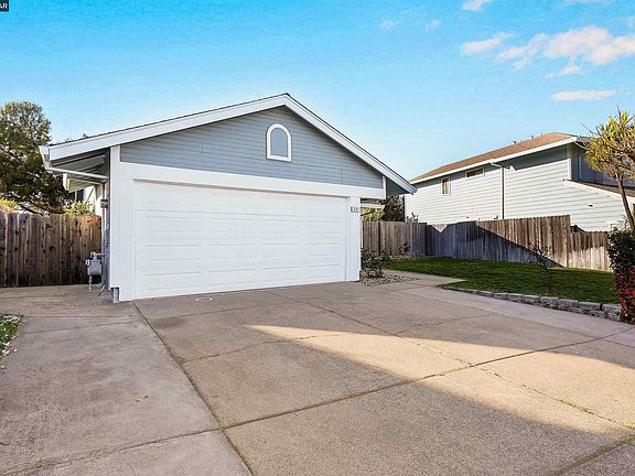 4th image of 237 Starboard Dr