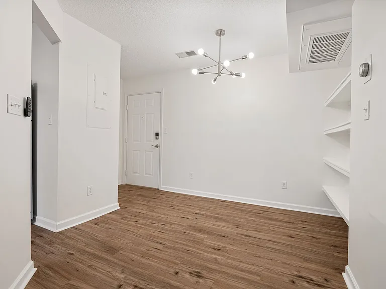600 Audubon Lake Dr #5A22 — Photo 3