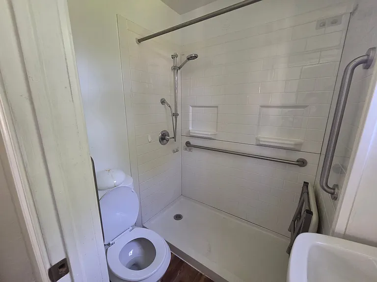 1310 Wallace St #1 — Photo 14