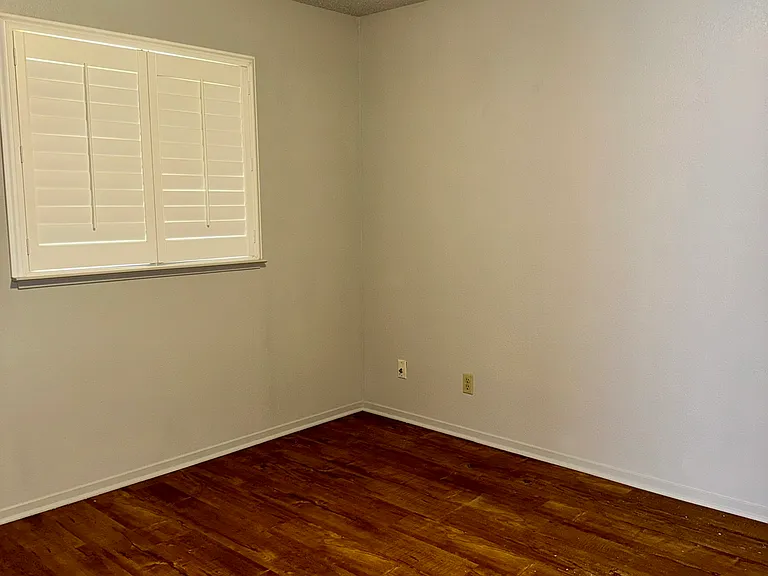 3650 W Beechwood Ave — Photo 15