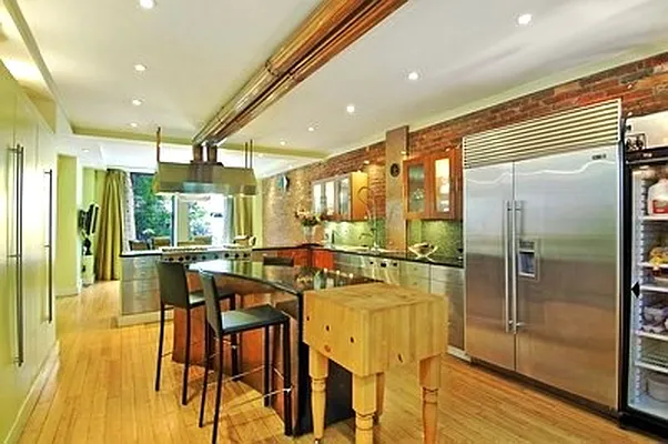 Rented by Citi Habitats | media 68