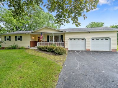 6 Berra Ln, Whitesboro, NY, 13492