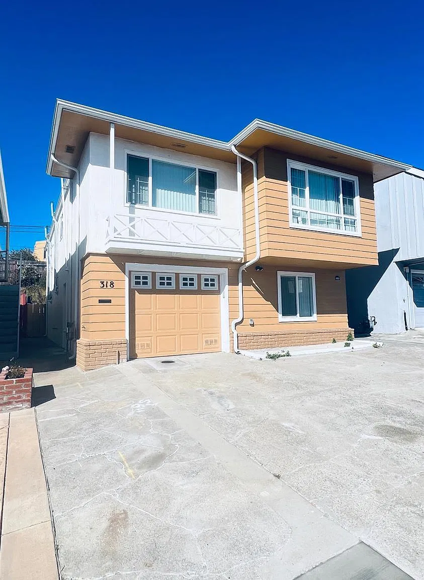 6 bed, 4.0 bath, 2110 sqft, $8,600 — Photo 2