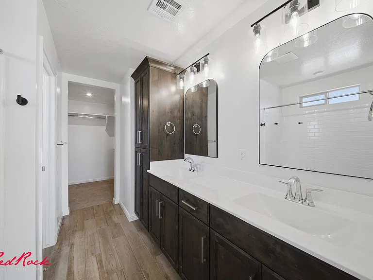 391 S Deep Creek Dr — Photo 17