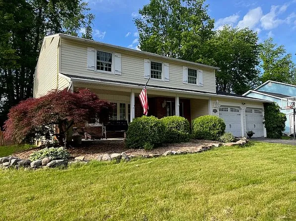 8064 Ginger Rd, Liverpool, NY 13090