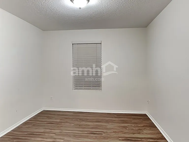 1211 N Cambrick Dr — Photo 16