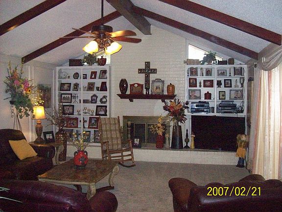5th image of 4655 Applewood Dr