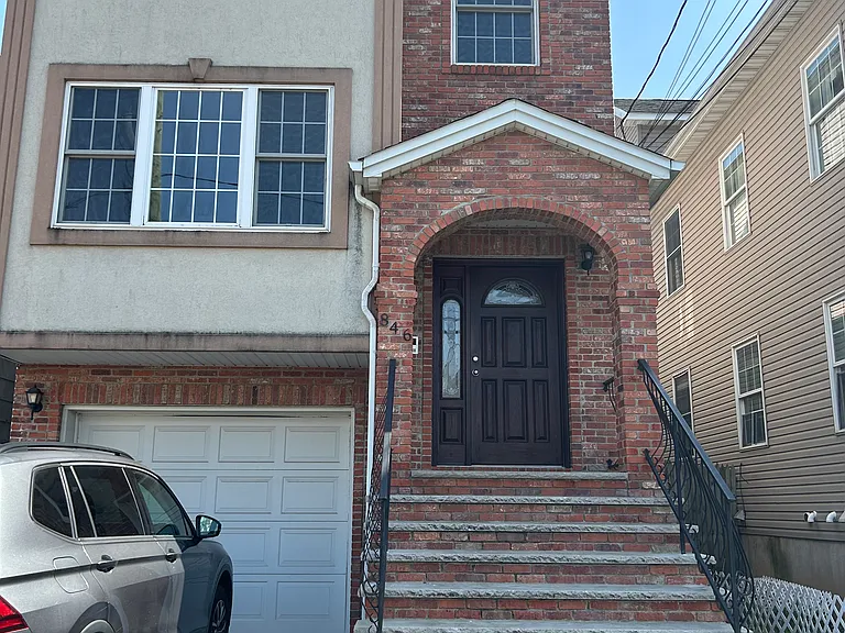 846 Garden St #1 — Photo 1