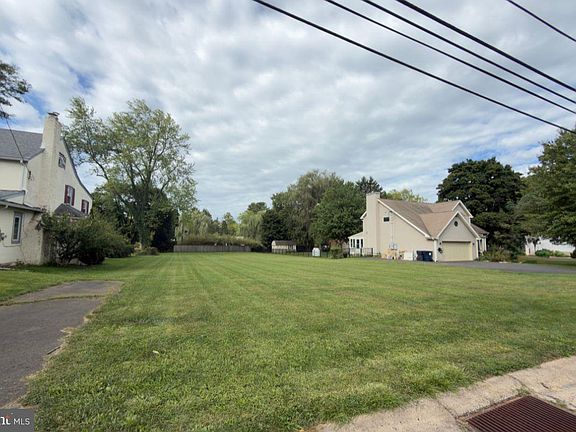 2nd image of 84 Iron Hill Rd