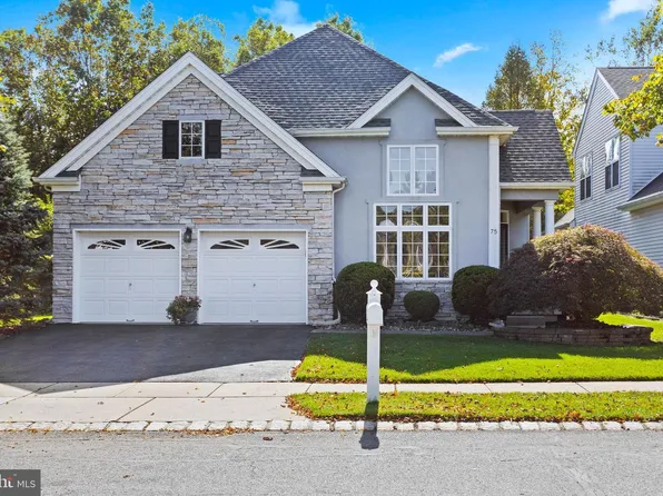 75 Honeyflower Ln, West Windsor, NJ 08550