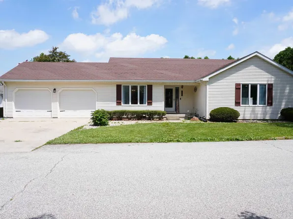 512 E 4th St, Monon, IN 47959
