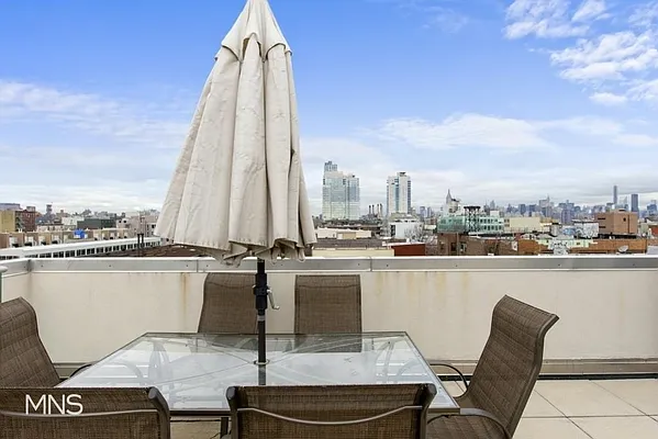 Rented by MNS Marketing | media 22