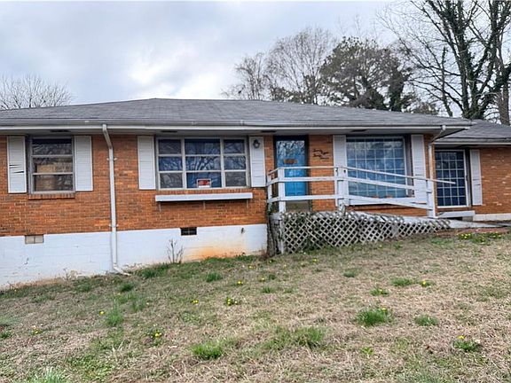 2nd image of 2837 Gresham Rd SE