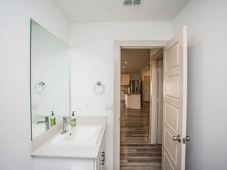 2906 133rd St — Photo 15