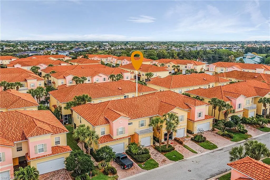 2 bed, 2.5 bath, 1756 sqft, $4,250 — Photo 1