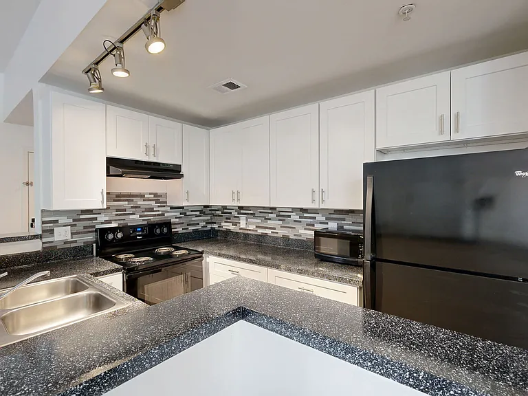 Arbors at Lee Vista — Photo 112