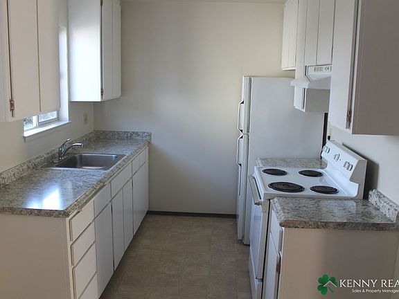 3rd image of 547 Commercial Ave #5